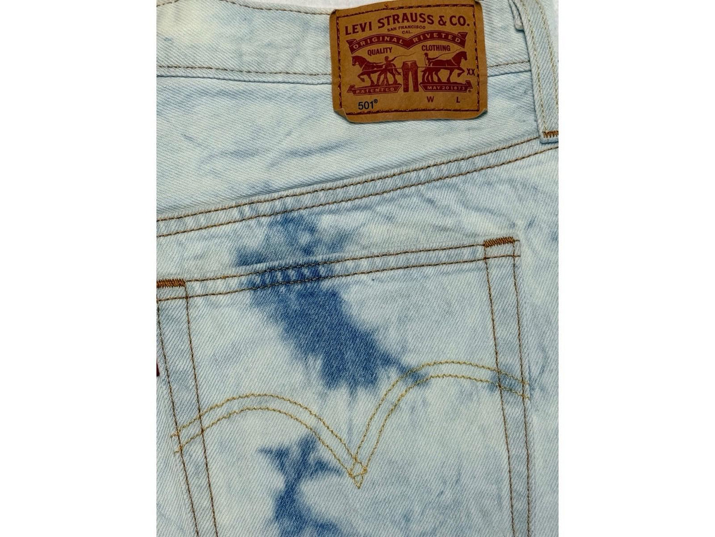 Levi’s 501 Original Women’s Denim Shorts W32 Tie Dye Frayed Hem High Waist Y2K