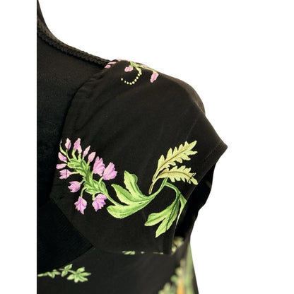 BCBG x Small Floral Black Short Sleeve Top Women's Size XS NWT 100% Polyester