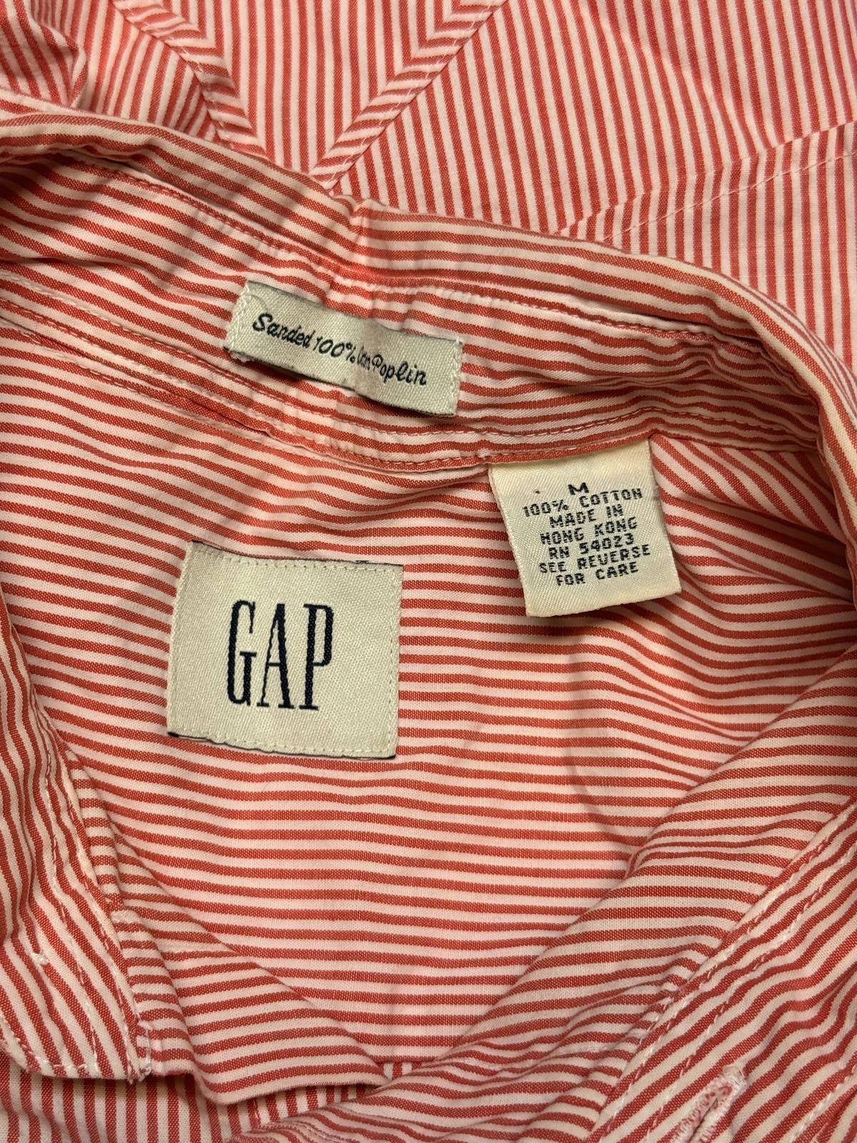 GAP Men's Medium Red Striped Button-Up Shirt