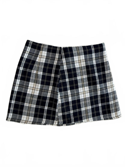L.O.G.G. H&M Plaid Mini Skort Black White Checkered Skirt Shorts Preppy Grunge M