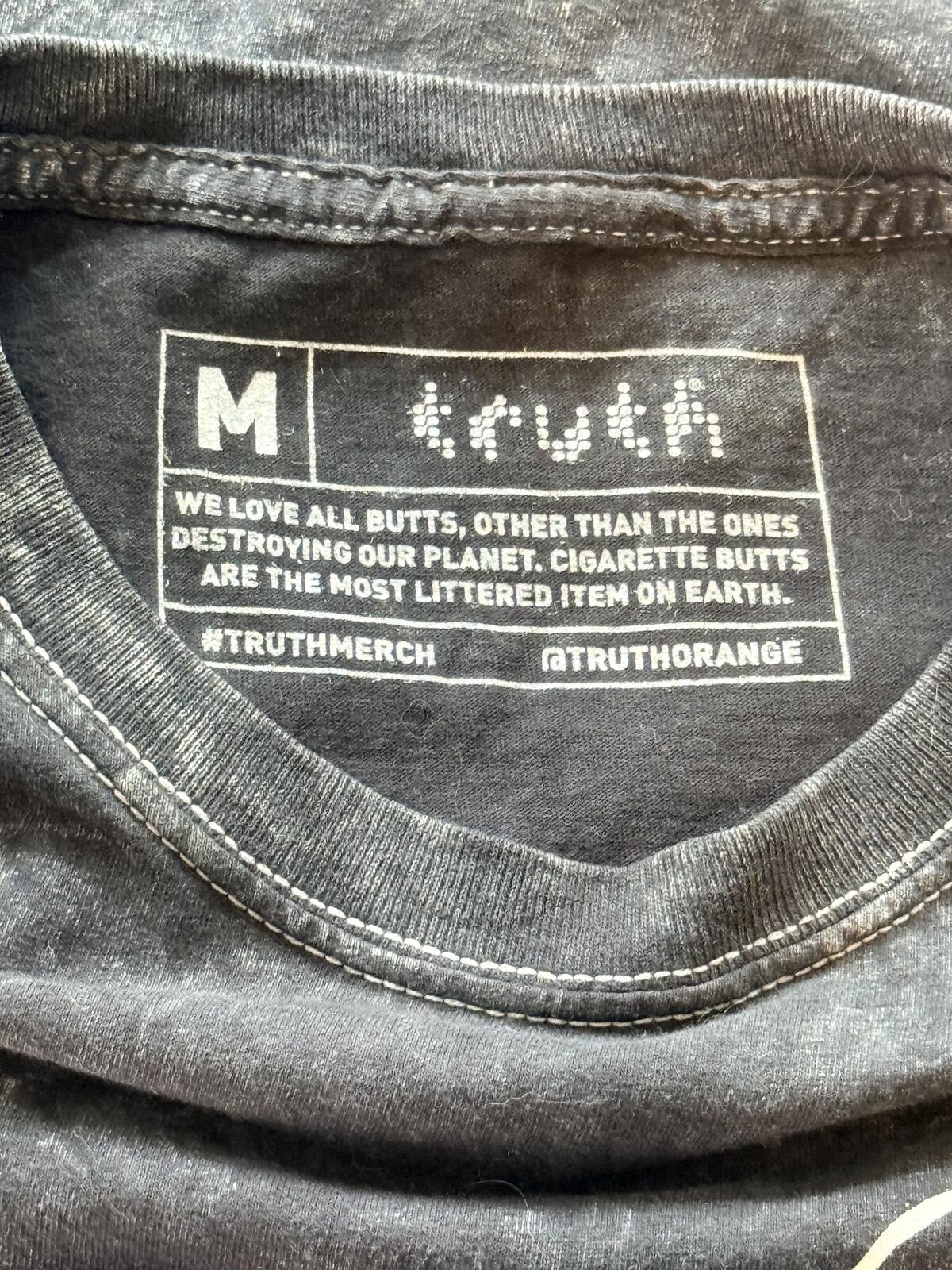 Acid Wash Black Graphic Tee Heart Butts Oversized T-Shirt Streetwear Grunge M