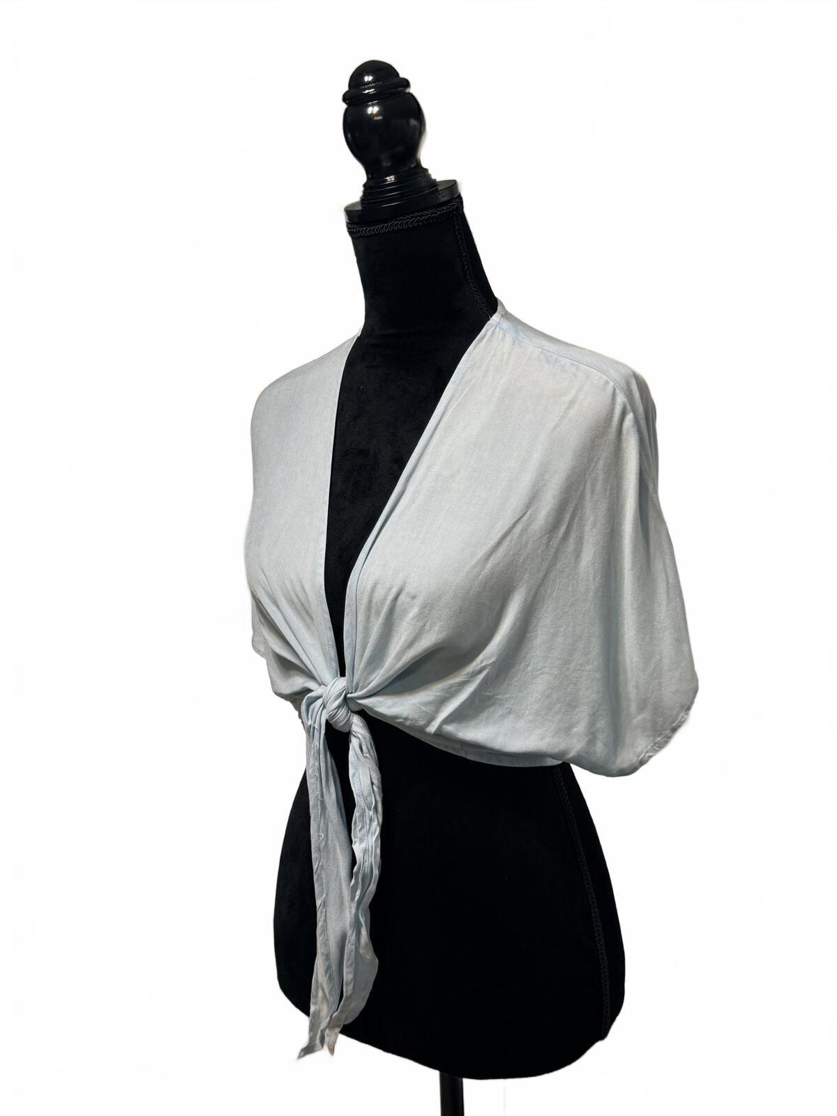 Sim & Sam Tie Front Top Grey Short Sleeve V-Neck Blouse Size Large Boho Chic