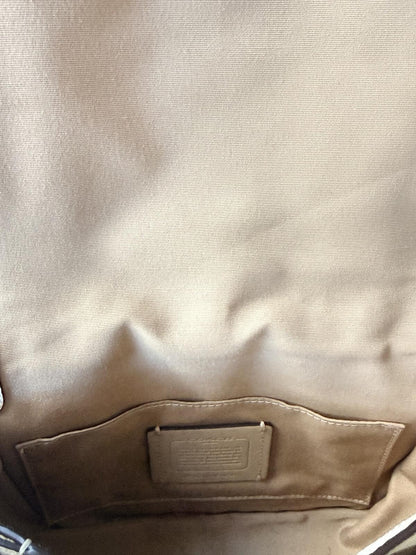 Coach Horse And Carriage Leather Camera Bag Crossbody Cream Beige Authentic