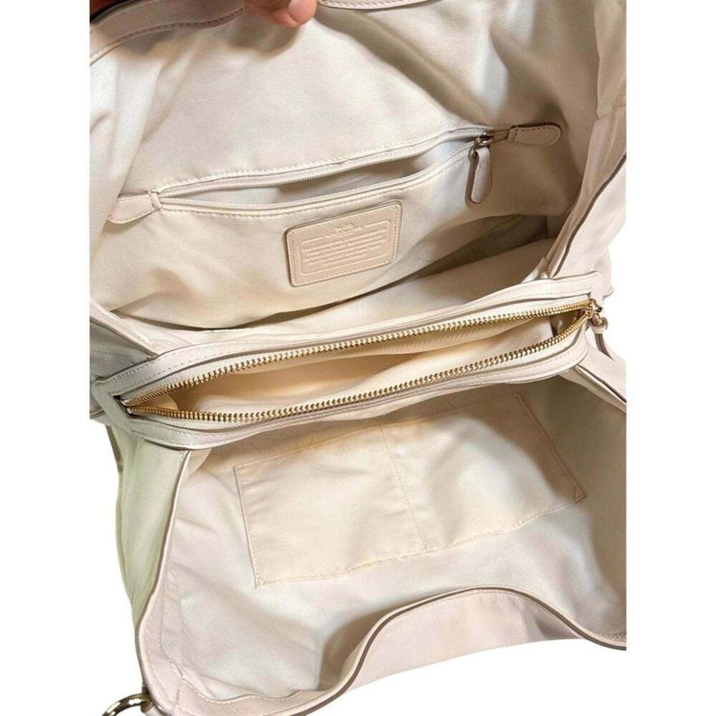 Coach Restored Madison Carlyle Shoulder Bag Cream Leather Gold Hardware ToteHobo
