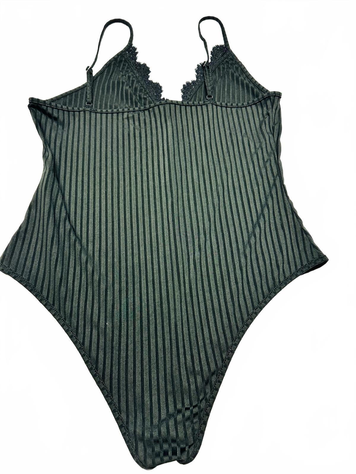 SHEIN Curve 1XL Black Lace Trim Striped Bodysuit