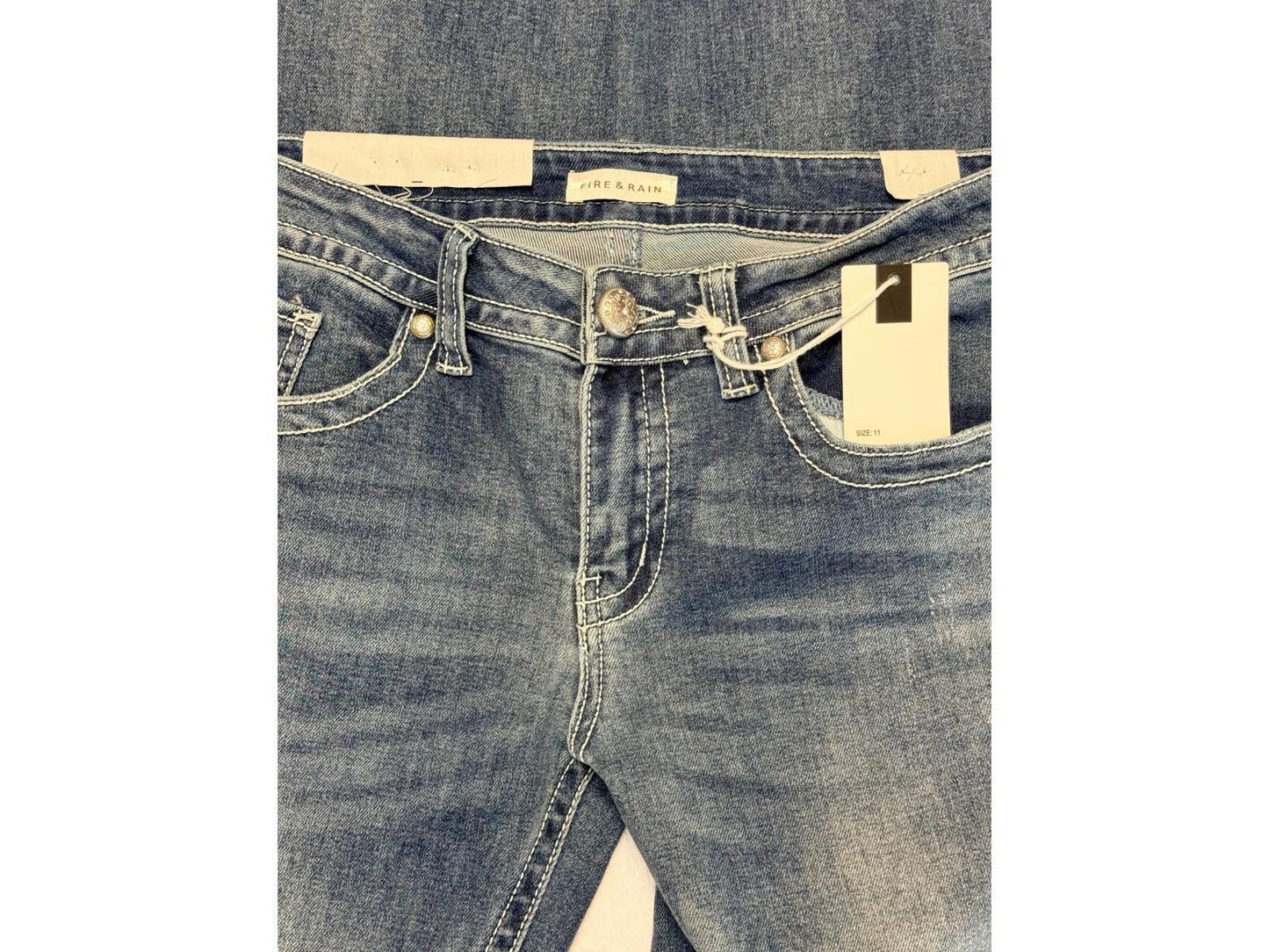 Fire & Rain Women’s Bootcut Flare Jeans Size 11 Medium Wash Low Rise Stretch NWT